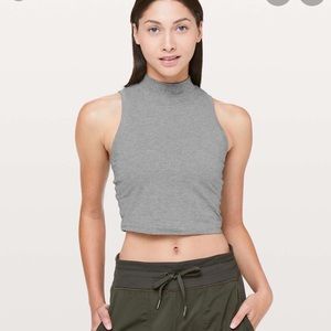 EUC Kitsilano Mock Tank size 4